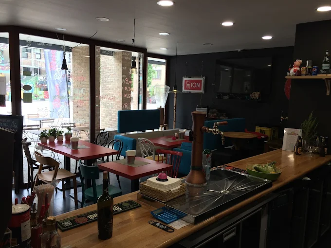Pizzeria